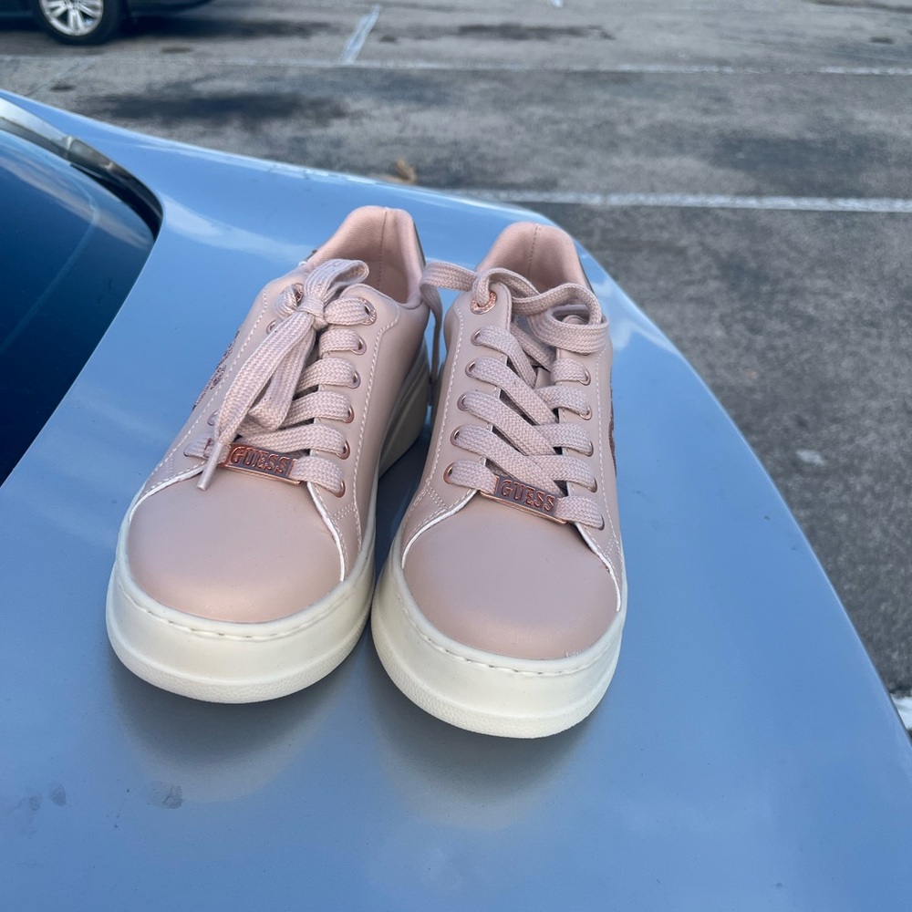 GUESS Light Peach n Gold Kids Sneakers